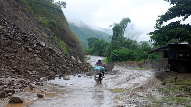Ninh Bình ứng phó với mưa dông, mưa lớn kèm lốc, sét, mưa đá và gió giật mạnh