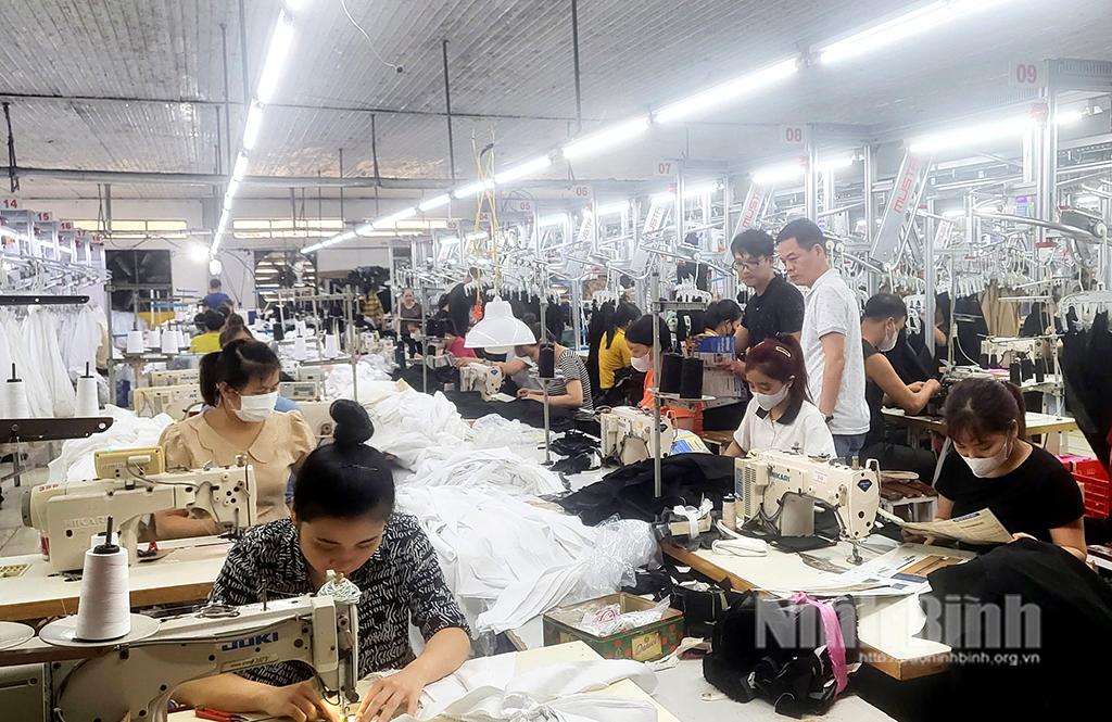 Đảm bảo môi trường làm việc an toàn cho người lao động