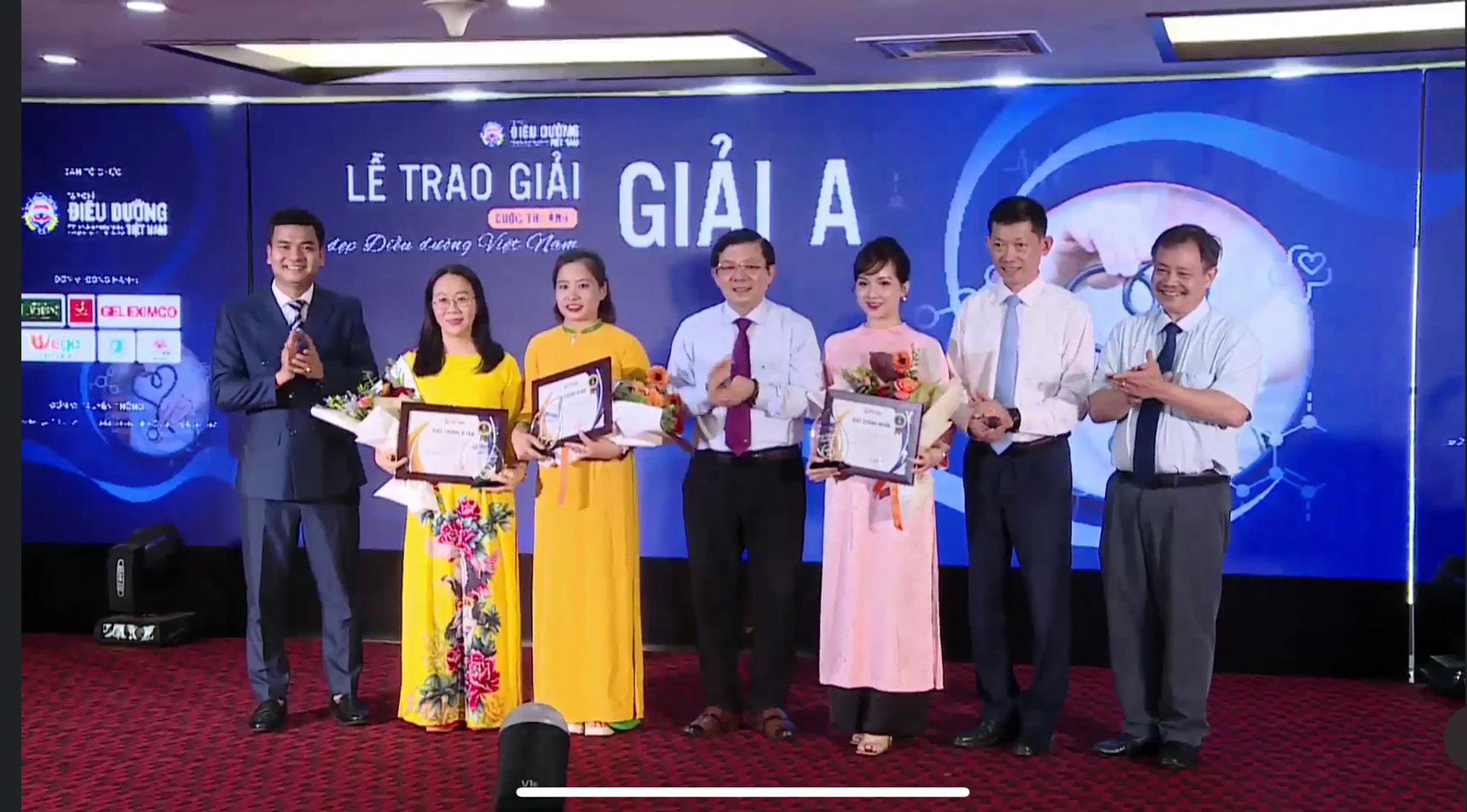 Điều dưỡng Quách Thị Thanh Tú đạt giải A cuộc thi ảnh "Nét đẹp điều dưỡng Việt Nam"