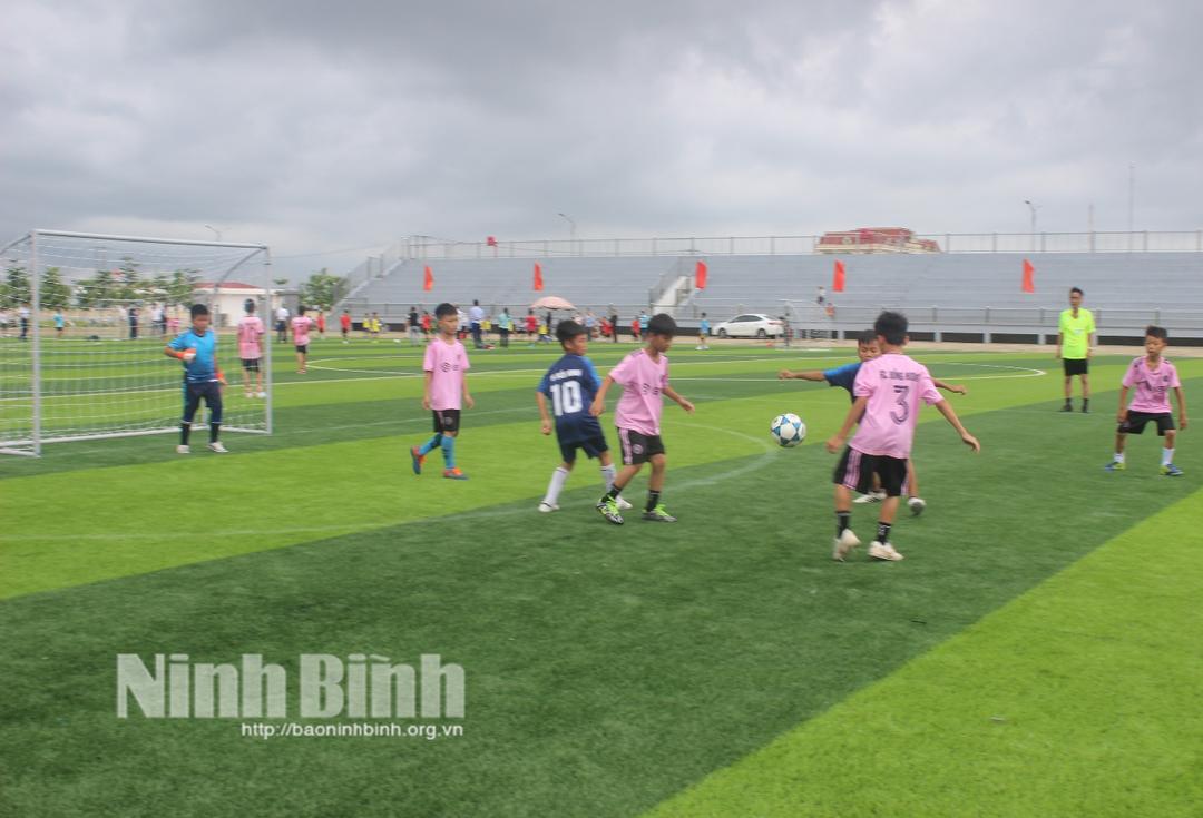 Khai mạc vòng Chung kết Giải bóng đá nhi đồng huyện Kim Sơn năm 2024