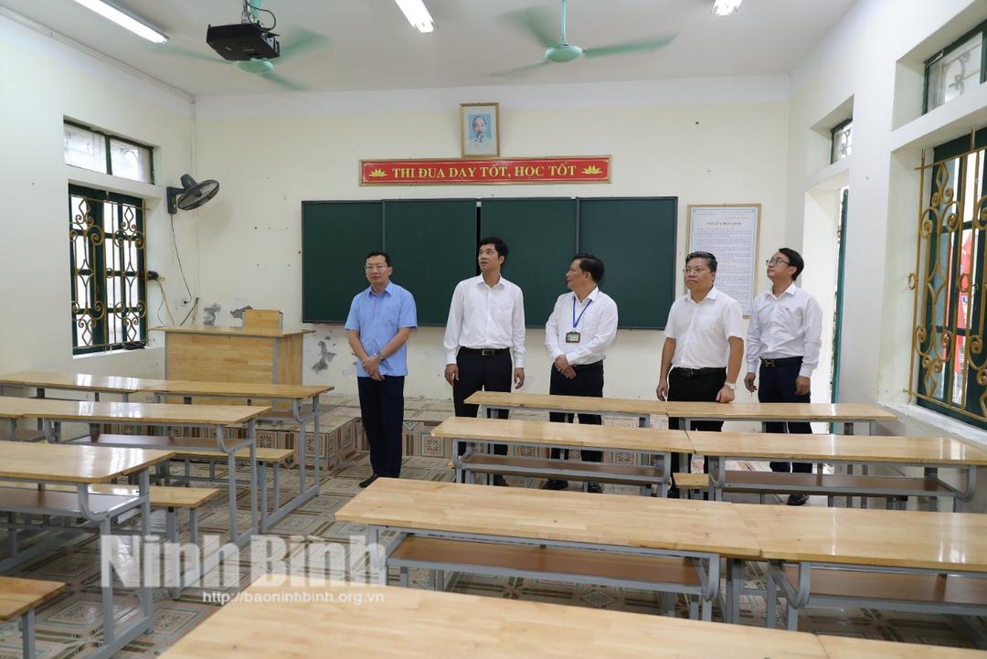 Kiểm tra công tác chuẩn bị Kỳ thi tuyển sinh lớp 10 THPT năm học 2024-2025