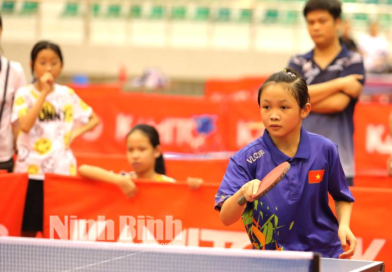 Đinh Hoàng Ngân: Vận động viên bóng bàn trẻ giàu triển vọng