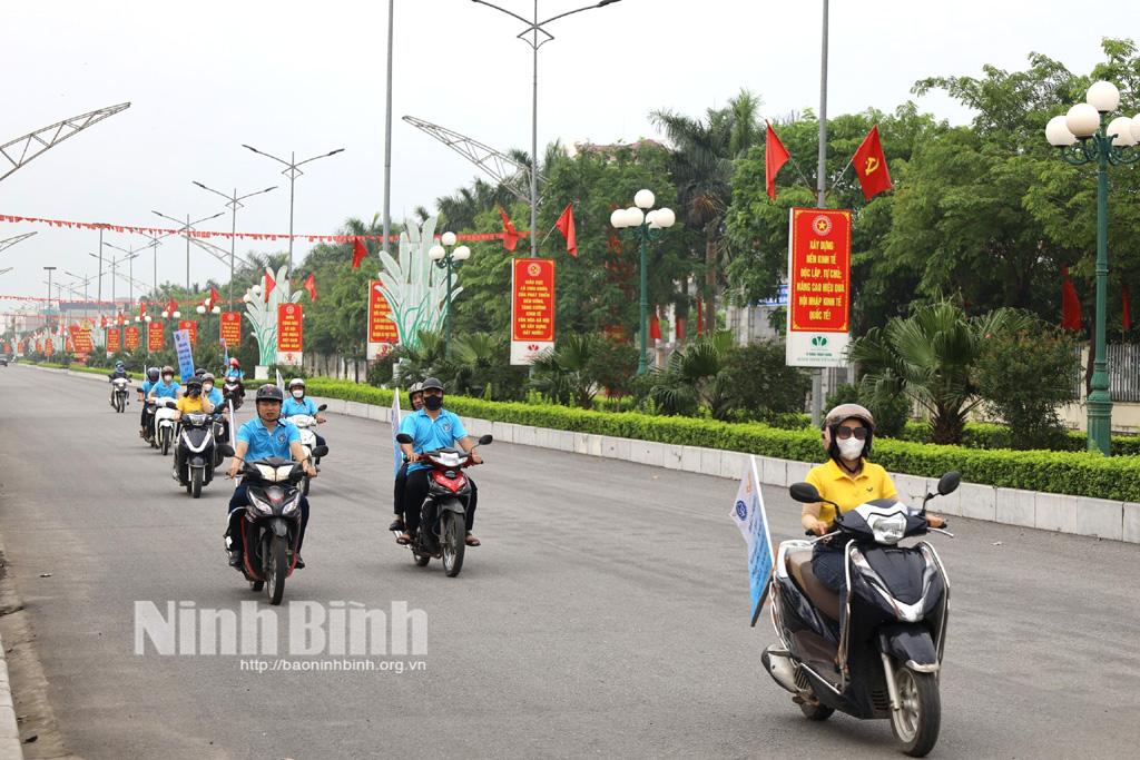Gia Viễn ra quân tuyên truyền, vận động nhân dân tham gia BHXH tự nguyện, BHYT toàn dân