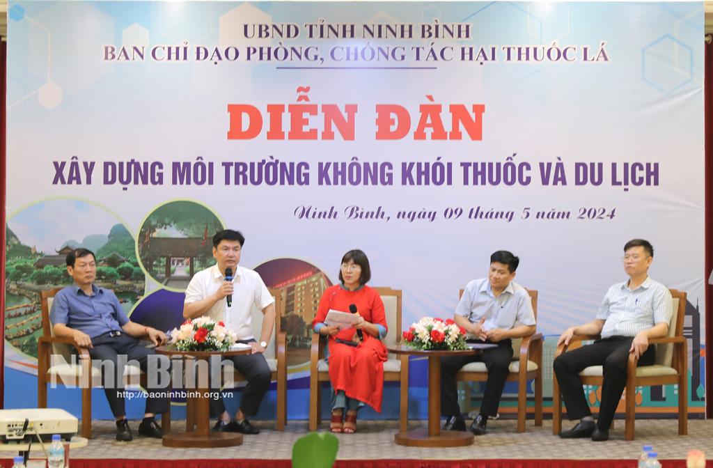 Diễn đàn xây dựng môi trường không khói thuốc và du lịch