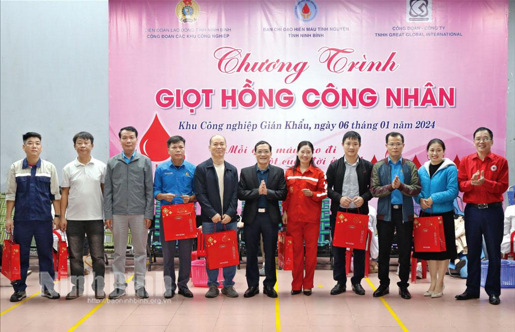 Hiến máu cứu người - Trao đời sự sống