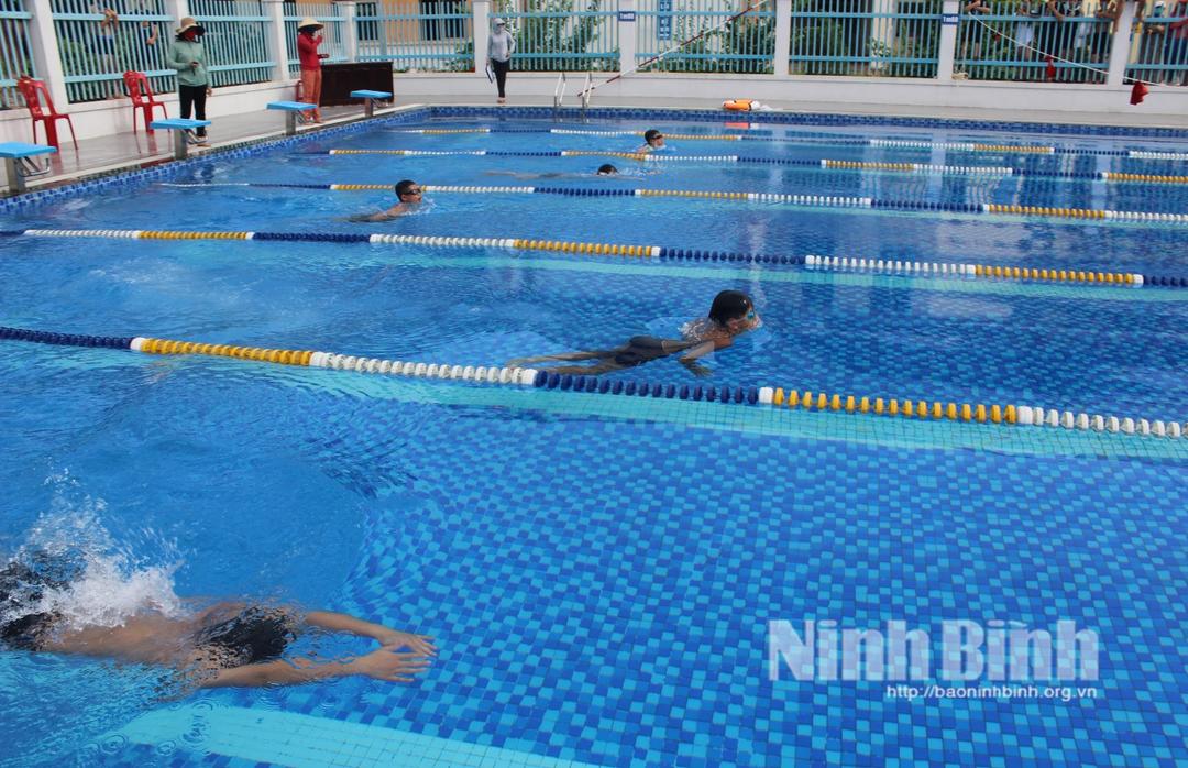 Giải bơi thiếu niên, nhi đồng huyện Hoa Lư năm 2024