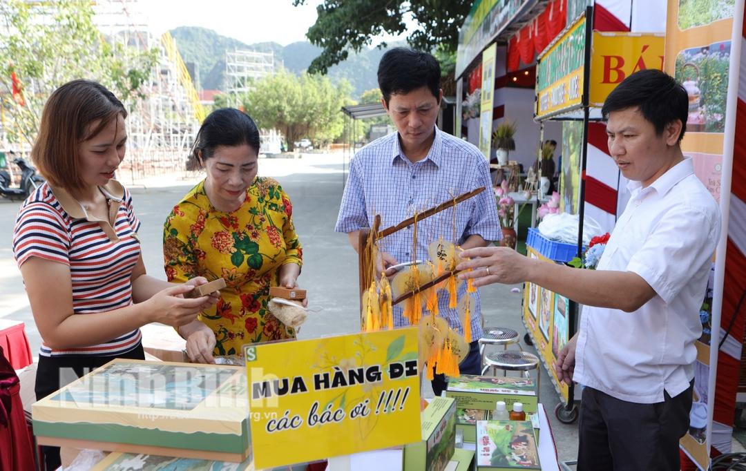 Đặc sắc các gian trưng bày, quảng bá sản phẩm OCOP tại Tuần Du lịch
