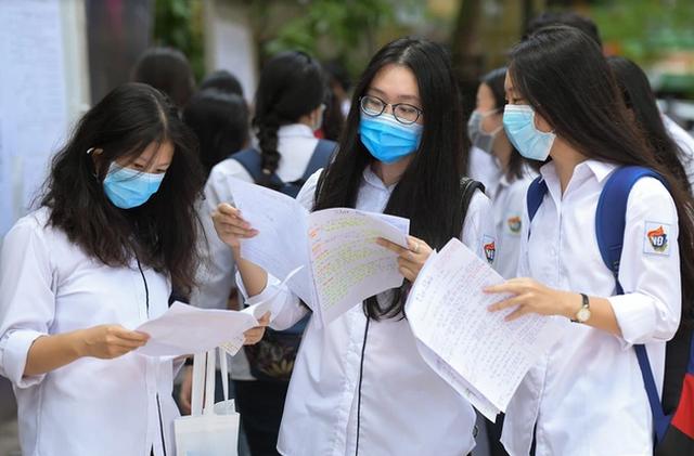 Chiều nay (26/6), hơn 1 triệu thí sinh làm thủ tục thi tốt nghiệp THPT 2024