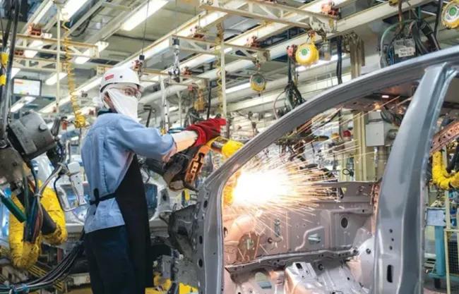 Đề xuất giảm 50% phí trước bạ với ô tô trong nước từ 1/8