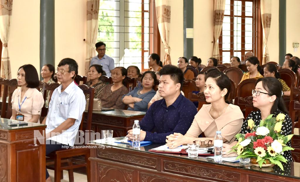 Phổ biến kiến thức cho người làm công tác xã hội tại Yên Khánh