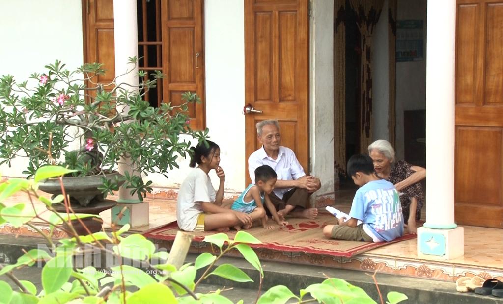 Bảo vệ hạnh phúc gia đình trước tác động của mạng xã hội