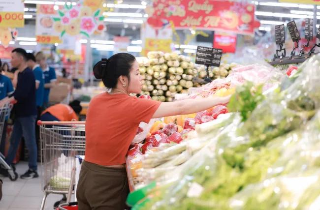 Tiếp tục giảm 2% thuế VAT đến hết năm 2024