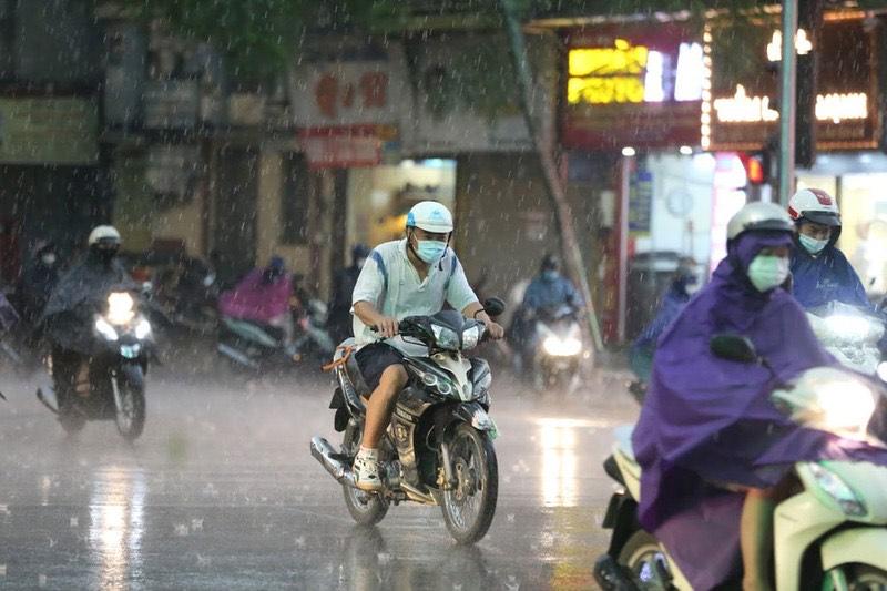 Bắc Bộ chuẩn bị đón đợt mưa dông diện rộng, có nơi mưa rất to