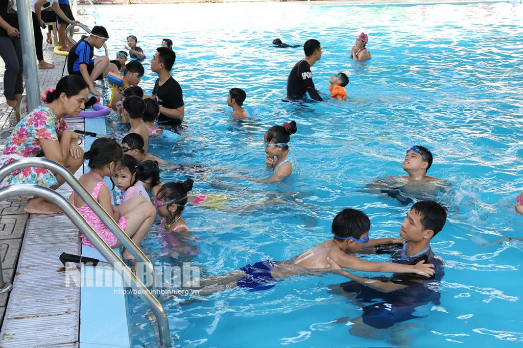 Cần chung tay tạo môi trường sống an toàn cho trẻ