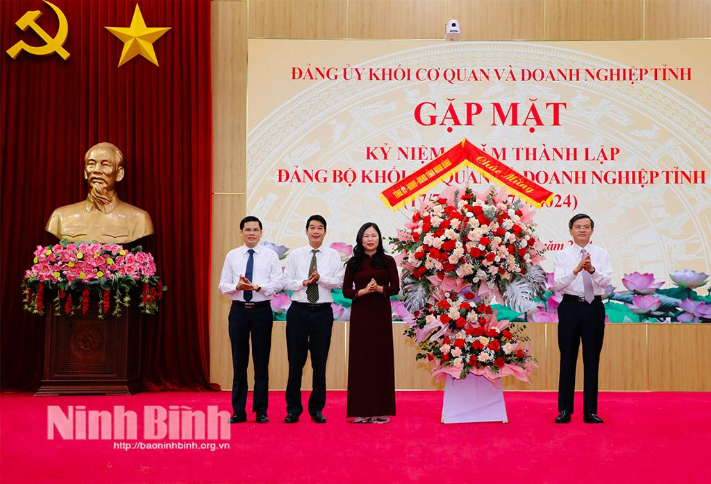 Gặp mặt kỷ niệm 5 năm thành lập Đảng bộ Khối Cơ quan và Doanh nghiệp tỉnh