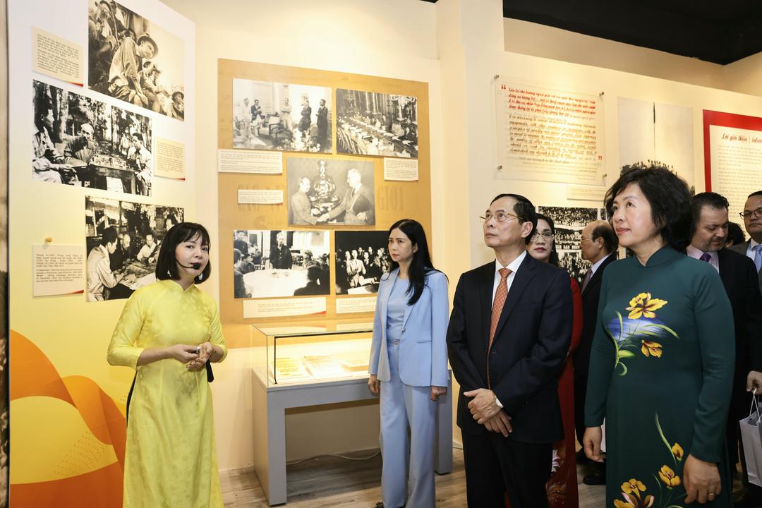 Khai mạc Triển lãm Hiệp định Geneva về đình chỉ chiến sự ở Việt Nam