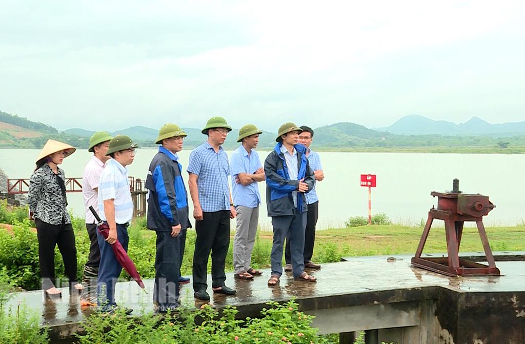 Lãnh đạo UBND tỉnh kiểm tra công tác phòng, chống thiên tai