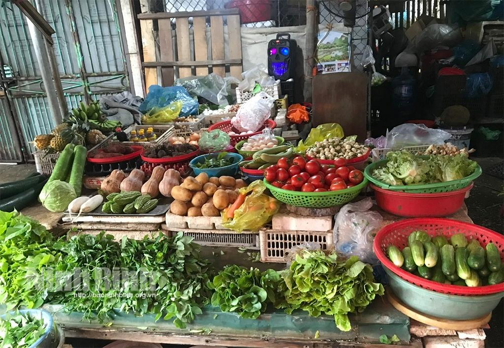 Rau xanh tăng giá sau những ngày mưa lớn kéo dài