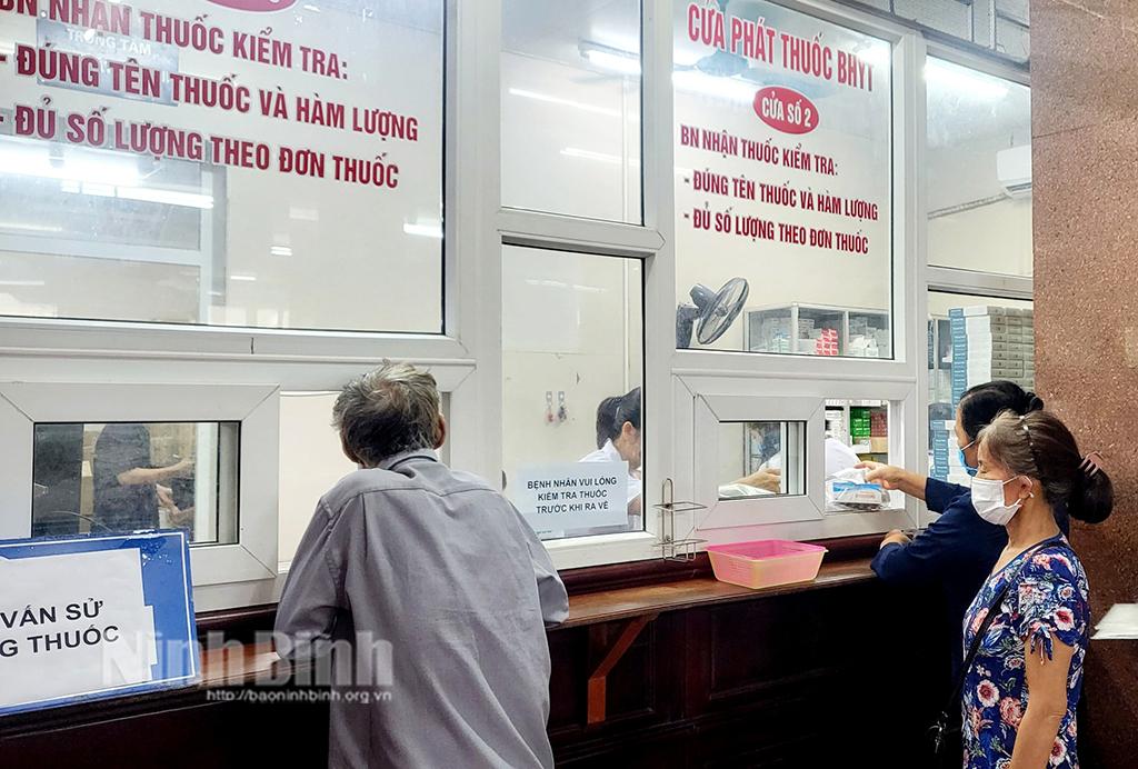 Cấp phát thuốc thông minh tại Bệnh viện Đa khoa tỉnh