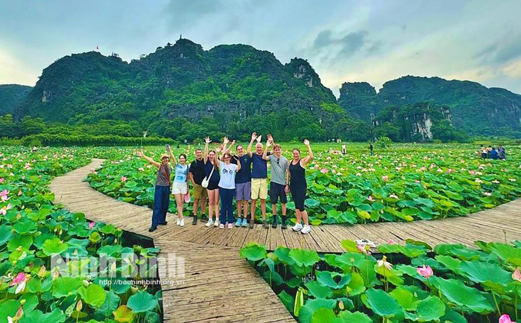 Ninh Bình vào "Top 10 trải nghiệm cuốn hút nhất năm 2024" do du khách bình chọn