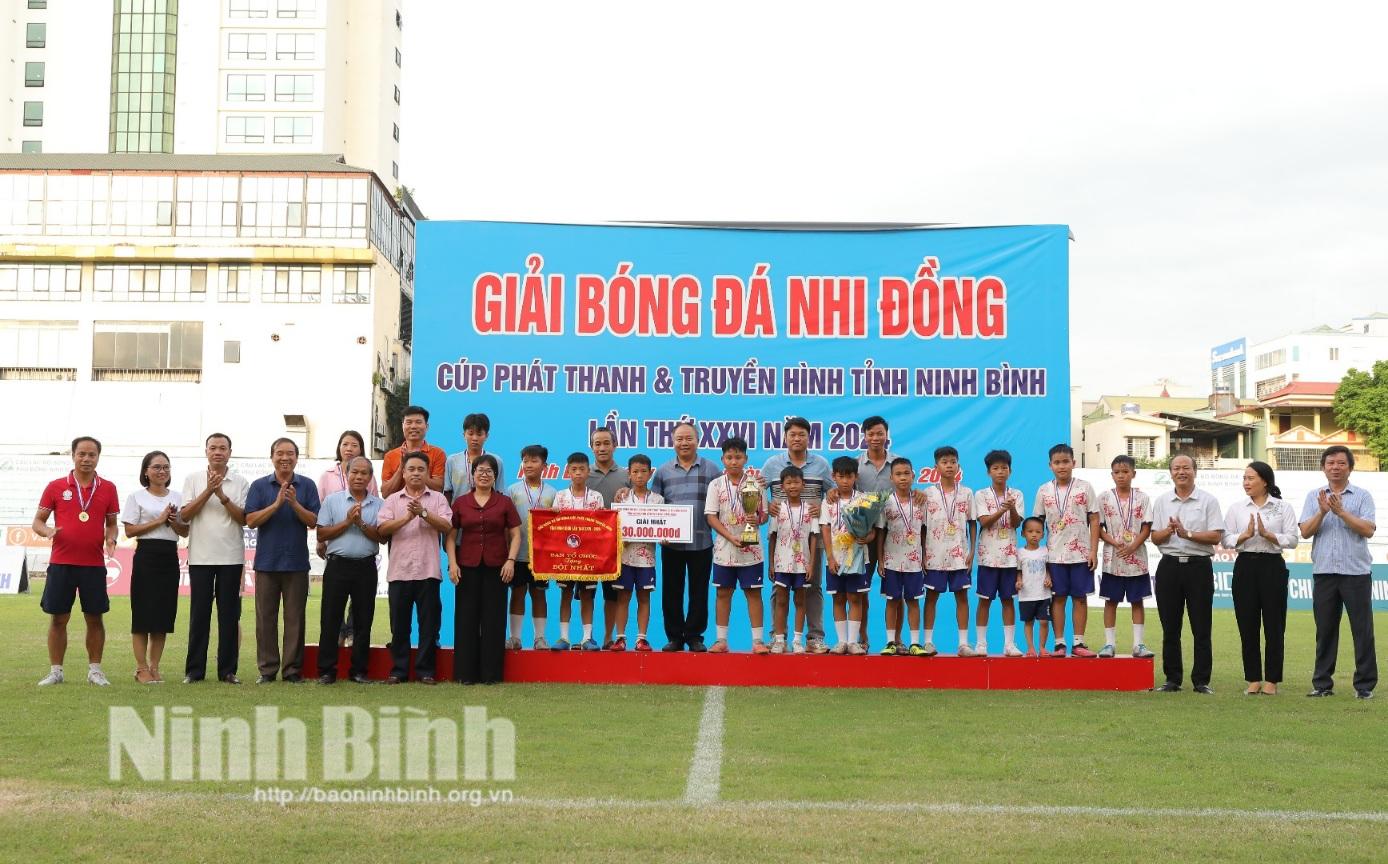 Bế mạc Giải bóng đá nhi đồng cúp Phát thanh và Truyền hình Ninh Bình năm 2024