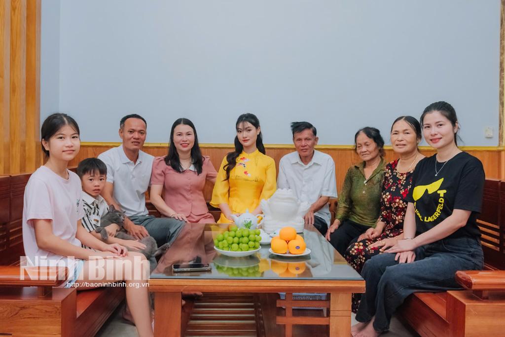 Người đẹp Hoa Lư 2024: Đảng viên trẻ luôn tiên phong, gương mẫu