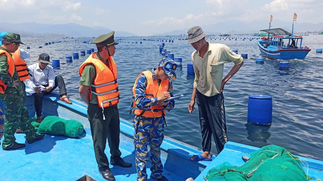 Phối hợp tuần tra, kiểm soát khu vực biển vịnh Cam Ranh