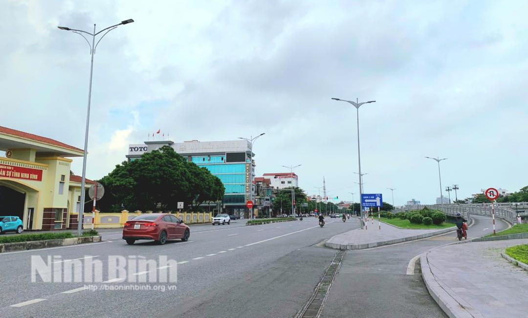 Công bố số điện thoại đường dây nóng phản ánh tình hình trật tự an toàn giao thông trong dịp nghỉ Lễ Quốc khánh 2/9