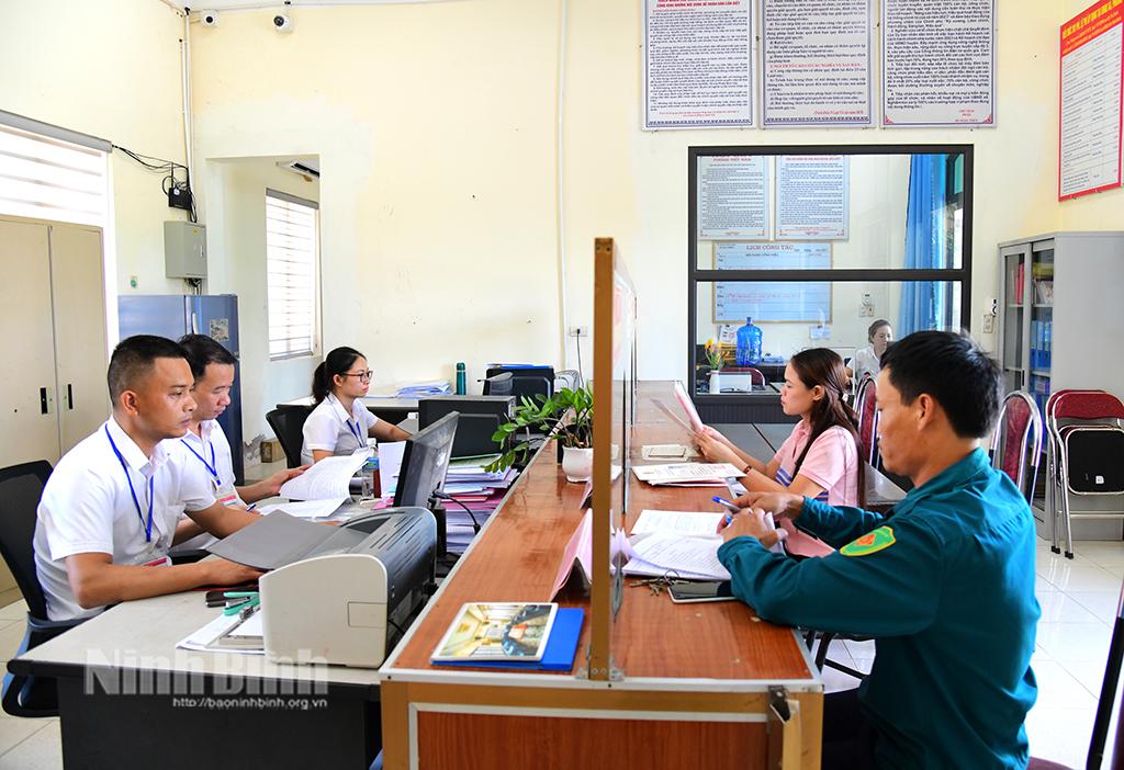 Gia Thắng: Nỗ lực cải cách thủ tục hành chính, mang lại lợi ích cho người dân