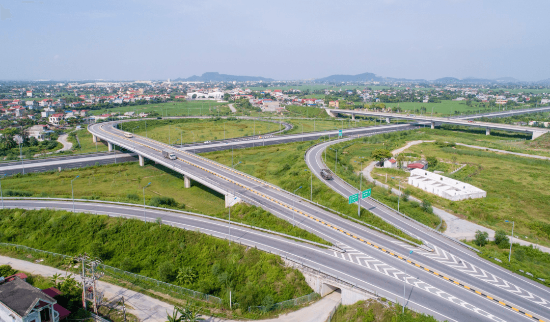 Có nên mua cho thuê The Senique Hanoi không?