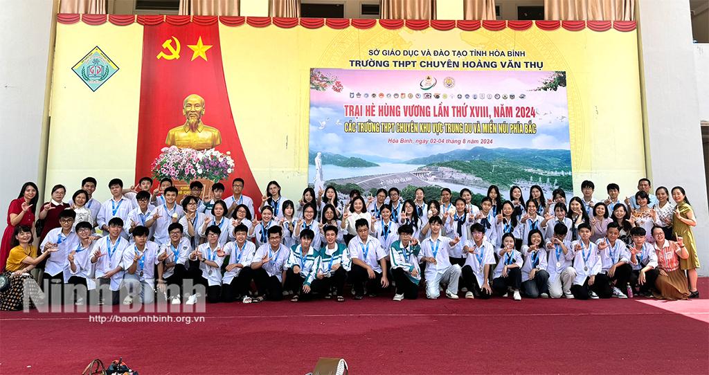 60 học sinh Trường THPT chuyên Lương Văn Tụy đoạt giải tại Trại hè Hùng Vương