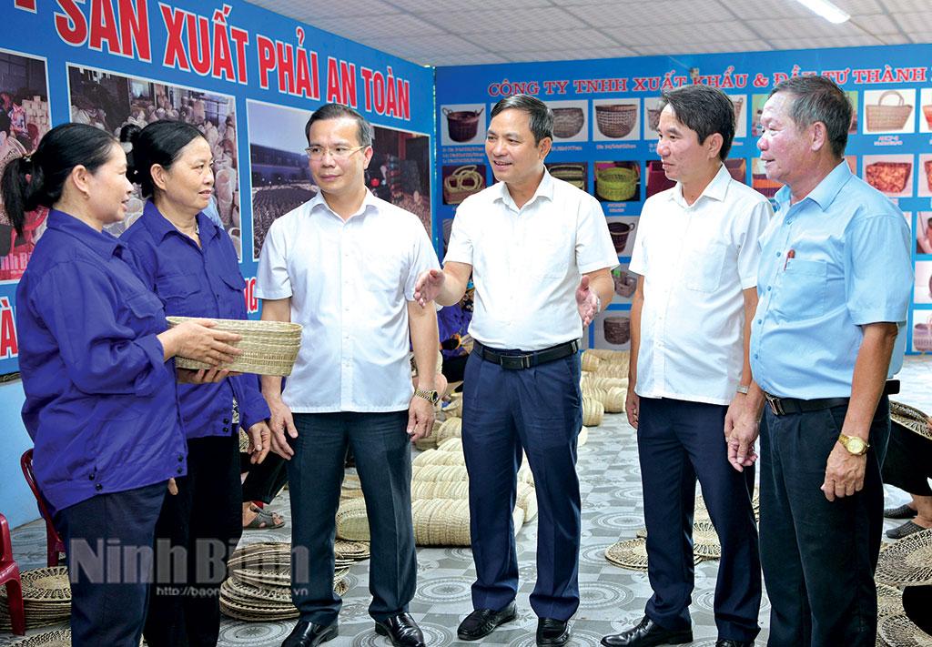 Kế thừa, phát huy thành tựu sau 30 năm tái lập, chung sức, đồng lòng xây dựng huyện Yên Khánh giàu mạnh, văn minh