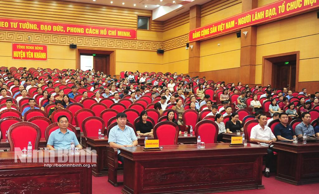 Yên Khánh tổ chức lớp bồi dưỡng, cập nhật kiến thức, kỹ năng cán bộ lãnh đạo, quản lý theo Quy định số 145-QĐ/TW của Bộ Chính trị