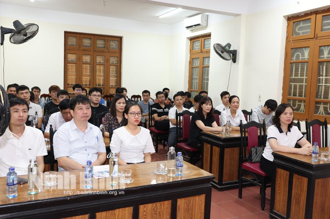 Các tổ cấp cứu ngoại viện của ngành Y tế hoàn thành nhiệm vụ hỗ trợ phòng, chống lũ lụt tại Nho Quan, Gia Viễn