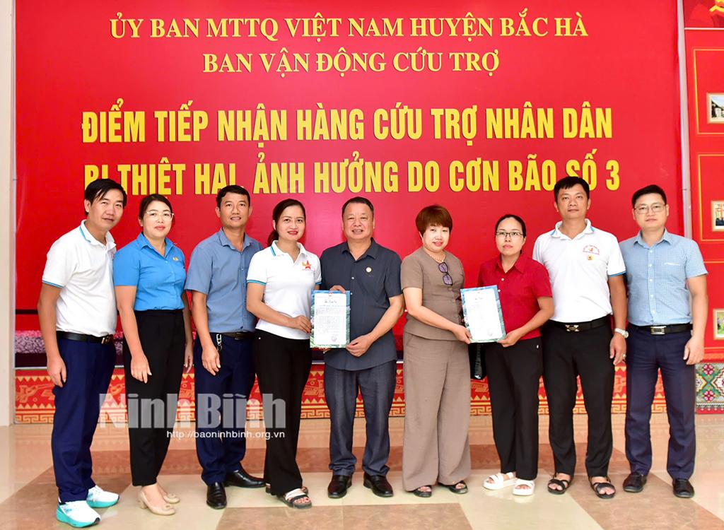 Đoàn Thiện nguyện tỉnh Ninh Bình thăm hỏi, trao quà hỗ trợ đồng bào vùng lũ huyện Bắc Hà, Lào Cai