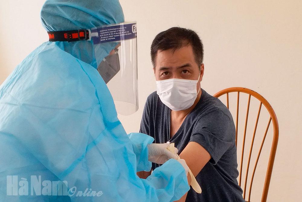 Bộ CHQS tỉnh tiếp nhận 80 công dân cách ly y tế phòng chống dịch Covid-19