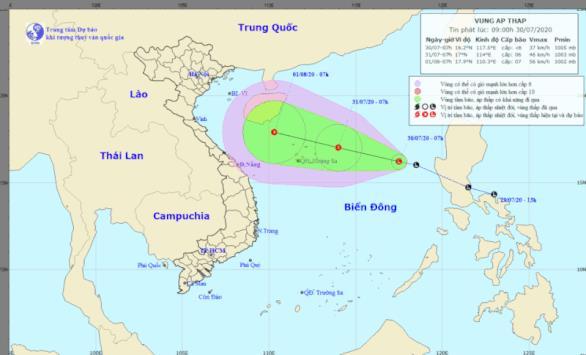 Áp thấp trên Biển Đông gây mưa kéo dài nhất từ đầu năm