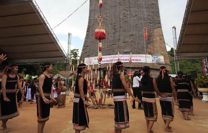 Du lịch Kon Tum có sản phẩm mới: Làng văn hóa cộng đồng Kon Kơ Tu