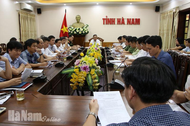 Họp BCĐ phòng chống dịch bệnh Covid-19: Hà Nam có một trường hợp từ Đà Nẵng về có biểu hiện nghi ngờ nhiễm SARS – CoV-2