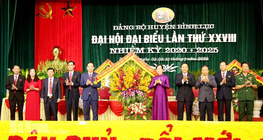 Khai mạc Đại hội đại biểu Đảng bộ huyện Bình Lục lần thứ XXVIII