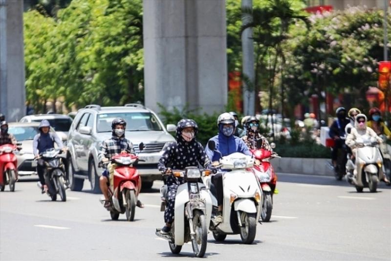 Nắng nóng tiếp tục gia tăng, chỉ số tia UV ở mức gây hại rất cao