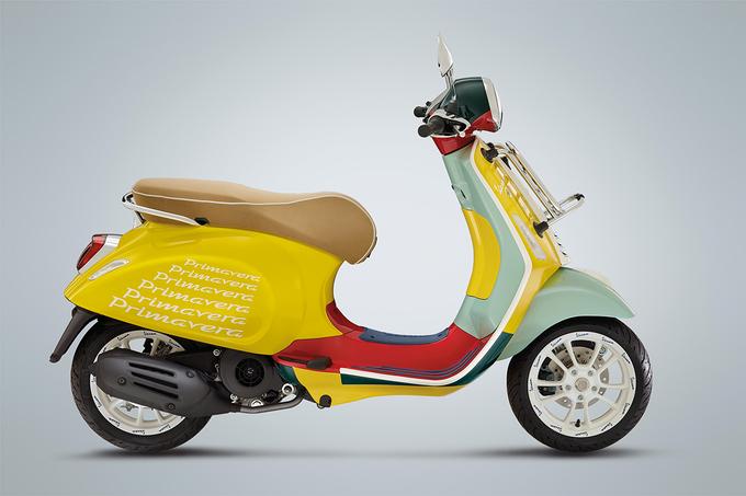 Xe Vespa phối bốn màu giá 135 triệu đồng