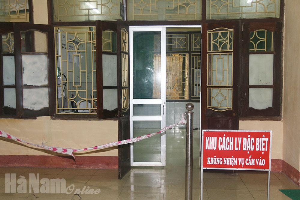 15 người, gồm chuyên gia nước ngoài nhập cảnh, người từ Đà Nẵng về, ca bệnh nghi ngờ đều có kết quả xét nghiệm âm tính với SARS-CoV-2