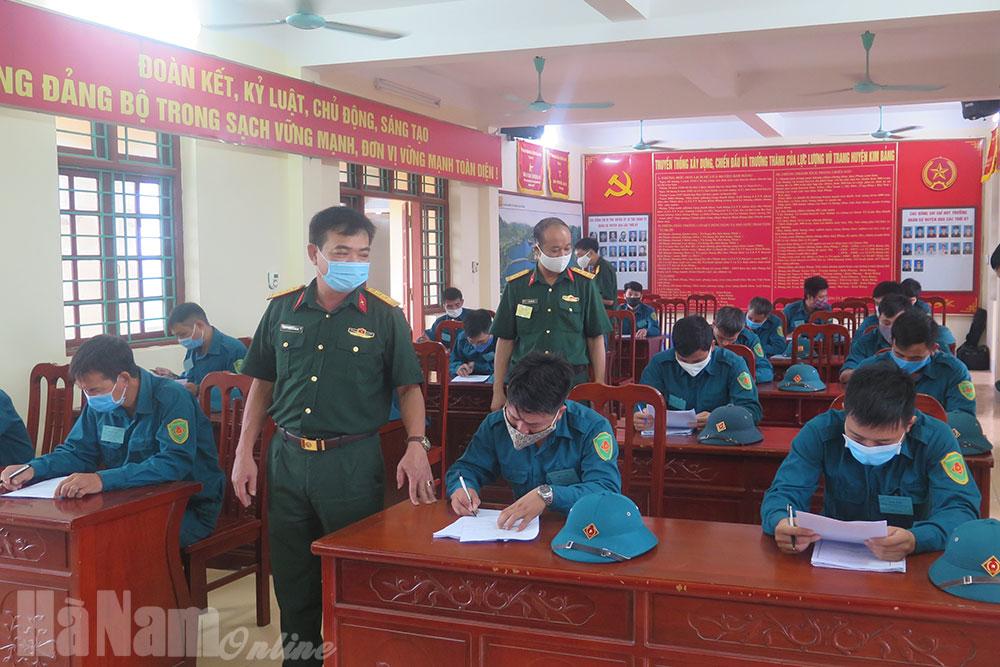 Ban CHQS huyện Kim Bảng tổ chức hội thi trung đội trưởng dân quân cơ động giỏi