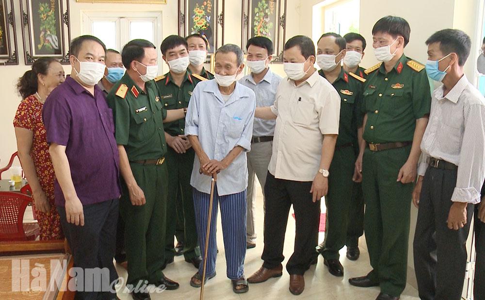 Bộ Tư lệnh Quân khu 3 trao tặng nhà tình nghĩa cho thương binh tại xã Thanh Nguyên