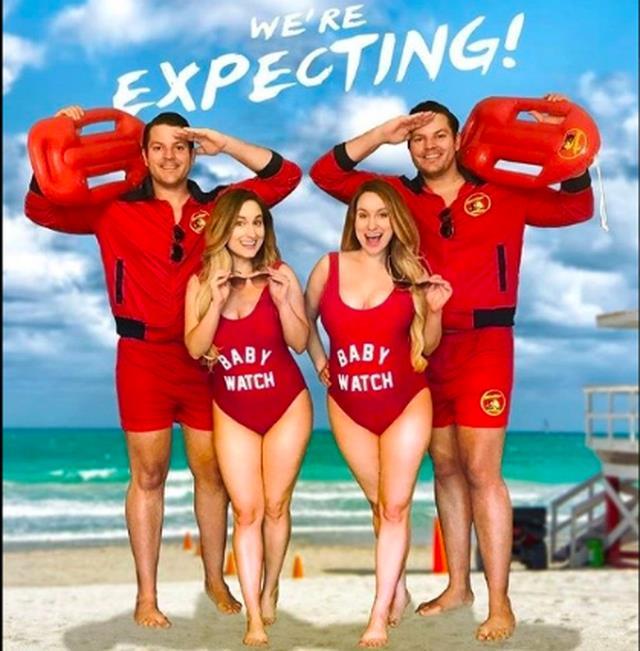 Hy hữu chị em sinh đôi cưới anh em sinh đôi, mang thai cùng thời điểm