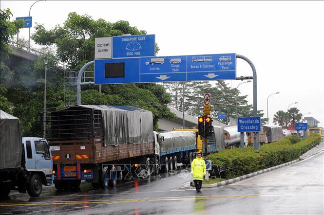 Malaysia và Singapore chính thức mở cửa biên giới giữa hai nước