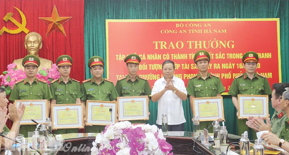 Nhiều chiến công xuất sắc của lực lượng Công an tỉnh sau 15 ngày ra quân trấn áp tội phạm
