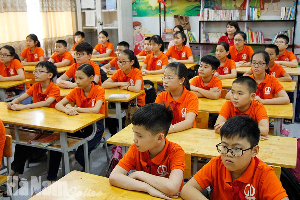 Thành phố Phủ Lý: Dừng tuyển sinh trực tiếp, triển khai tuyển sinh trực tuyến từ ngày 3/8