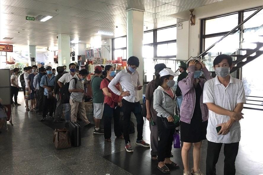 Đối tượng được mua hàng miễn thuế từ ngày 15-10